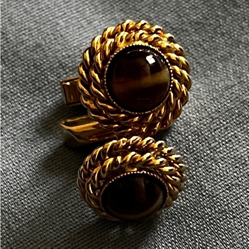 Tigers Eye and Gold Tone Cuff Links